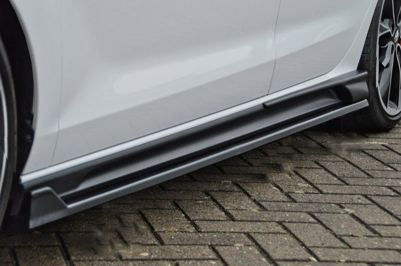 Race side skirts with slot for Hyundai I30N Fastback
