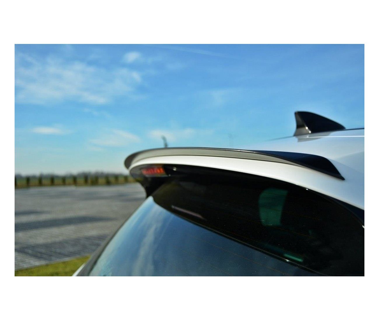 Rear spoiler attachment tear-off edge for Kia Sportage GT-Line