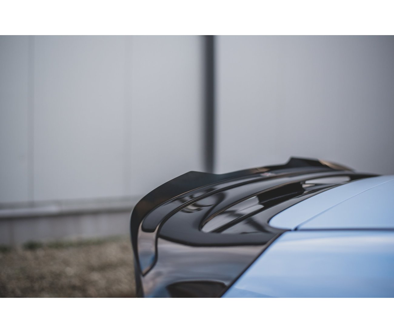 Rear spoiler attachment tear-off edge V2 for Hyundai I30N Hatchback